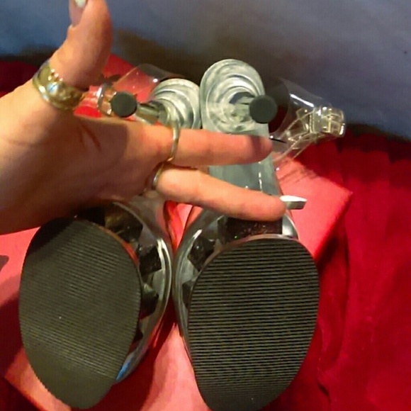 Stilettos - Picture 5 of 5